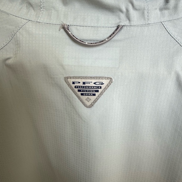 Women’s XL - Columbia PFG rain jacket - Picture 4 of 4